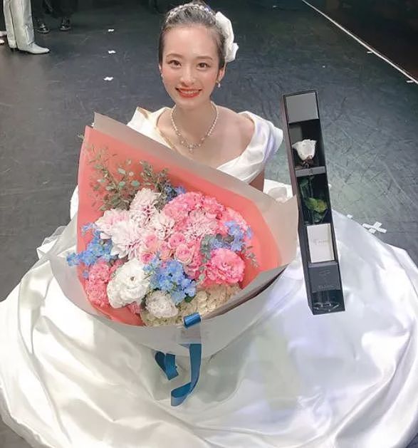事情闹大了！20岁东京大学选美冠军美到刷屏，曝被“性骚扰”