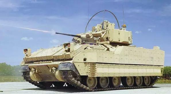 BMP-3步战车性能如何？100毫米巨炮，让美国布雷德利战车黯然失色