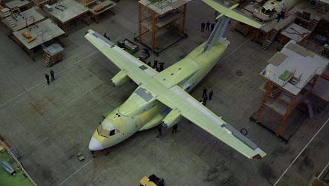 因为太胖飞不起来，伊尔-112V运输机超重了，俄罗斯航空焦头烂额
