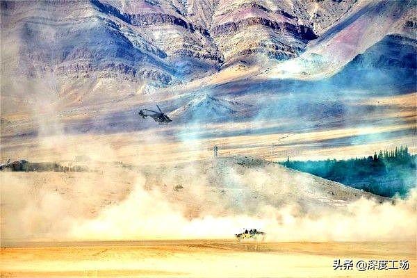 印度伞兵拉达克雪山5000米高空跳伞：T-90坦克峡谷掩护步兵前进