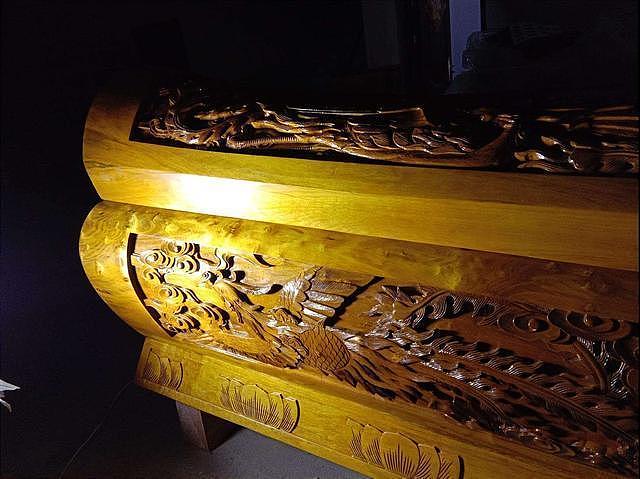 浙江出土南宋丞相墓，重1500斤的金丝楠木巨棺，仅棺材就价值上亿
