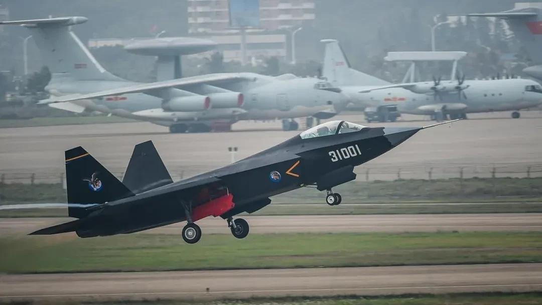 进度惊人！韩国版F-22半年后首飞，可压制中国歼-10C