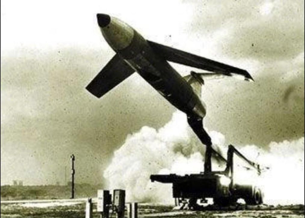 冷战初期核威胁，美军在台湾秘密部署核导弹，猎狗随时轰炸莫斯科