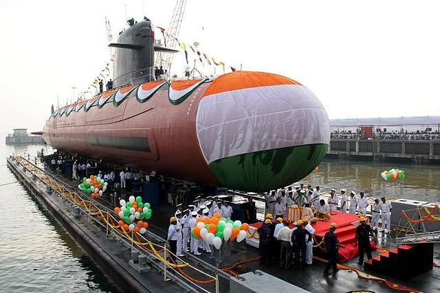 拨款486亿，印度要一口气造6艘新潜艇，外国人：跟中国一比差远了