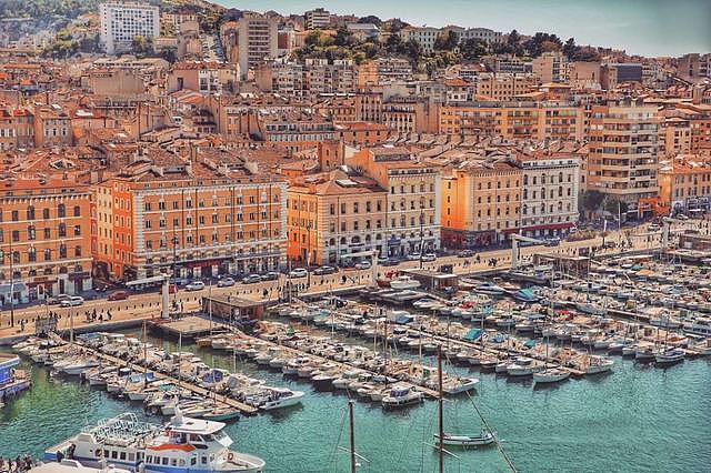 法国旅游：体验马赛，您会被这座地中海城市独特的风情所迷住