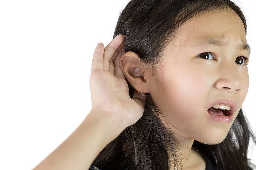 孩子总是“慢半拍”？提醒：可能存在听力障碍，爸妈们别忽视