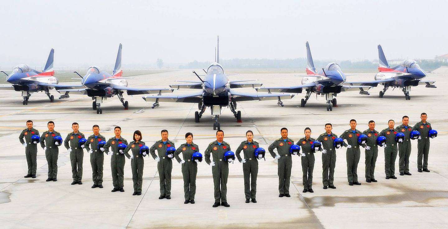 中国空军战机创记录飞行，专家：实现南部海域全覆盖警巡