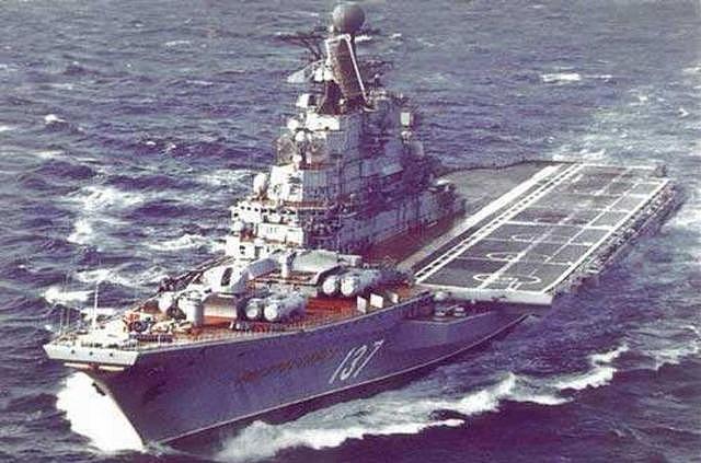 79年对越反击战，中国硬扛来犯苏联航母，14年后这艘航母落户深圳