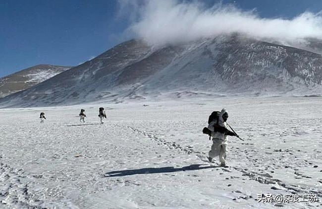 班公湖开始结冰，气温骤降4万印军被困峡谷：有印军士兵被冻死