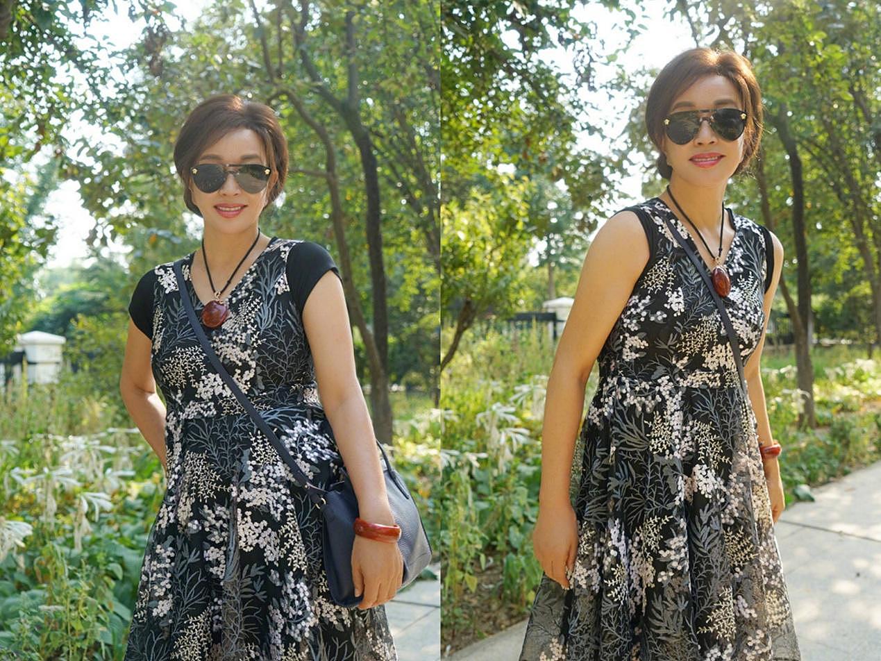 杨丽萍20岁外甥女太可爱！181身材穿姥姥衫，刘晓庆也穿同款