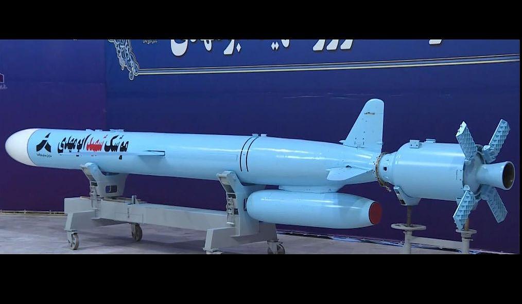 伊朗公布全新弹道导弹，它有一个响亮的名字：烈士苏莱曼尼
