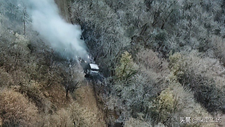 亚美尼亚人的平型关大捷：阿塞拜疆装甲车在整条公路上熊熊燃烧