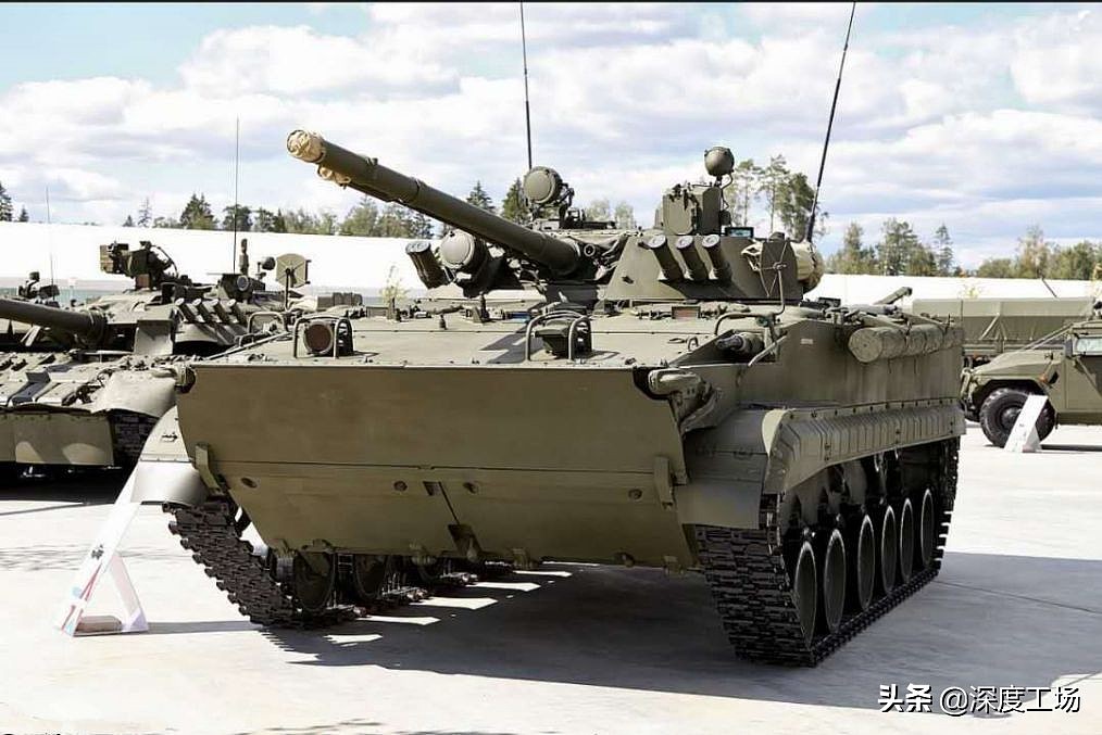 关键时刻！俄罗斯组建六国联军：200辆坦克援军抵达亚美尼亚
