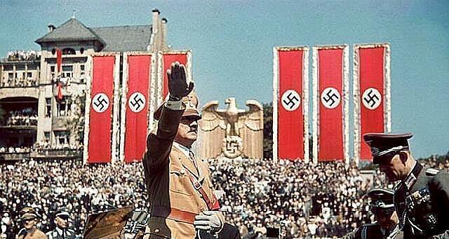 希特勒舍得牺牲数百万军队强攻苏联，为什么却不强行登陆英国？