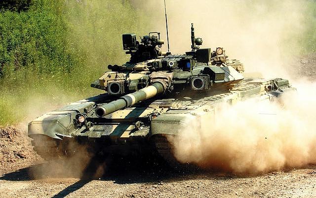 伊拉克被美国整伤心了：宁要中国五对轮，不要美军M1坦克