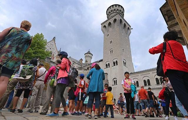 出国游：欧洲这10个旅游目的地被拥挤的游客所困扰，错峰旅行吧