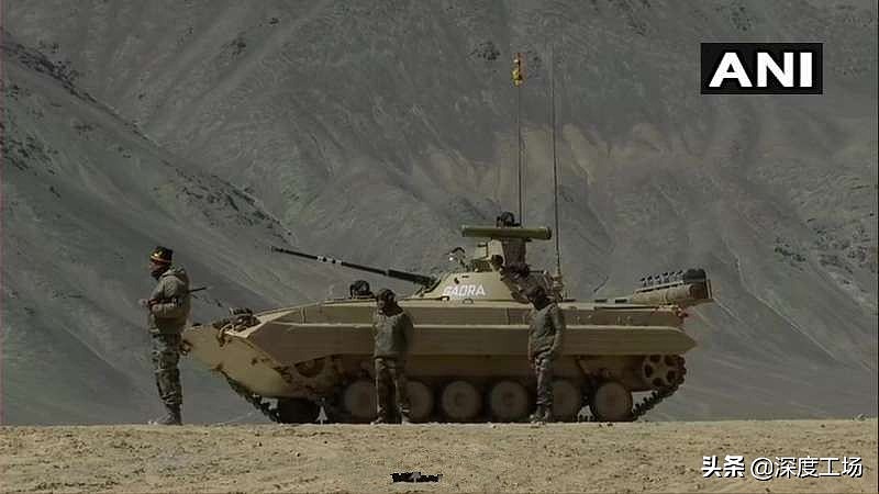 100万印军没有1架武装无人机：T-90坦克只能给无人机打靶