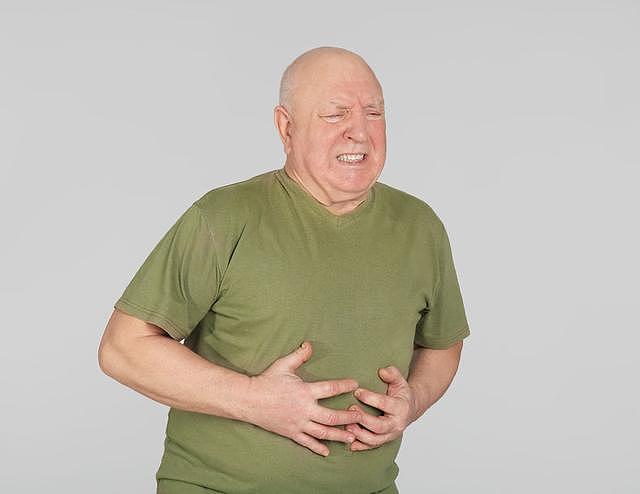 提醒：这种肠炎死亡率高，腹部一个症状要当心！尤其是老年人