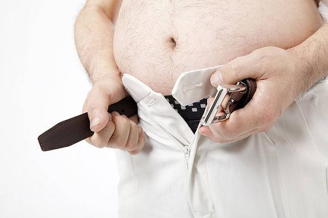 光吃不胖的人真的存在吗？英国这部纪录片，戳穿一个减肥的真相