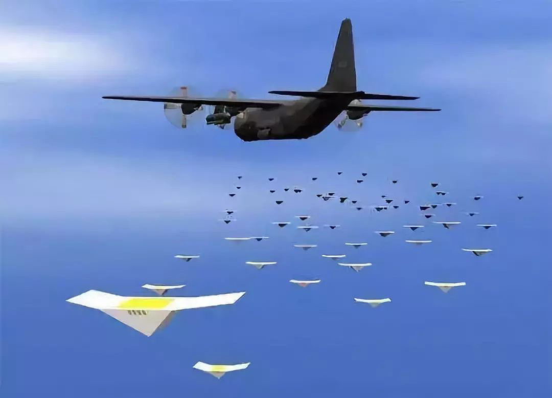 中国民企破世界纪录：三千架无人机集群飞行，若军用威力极大