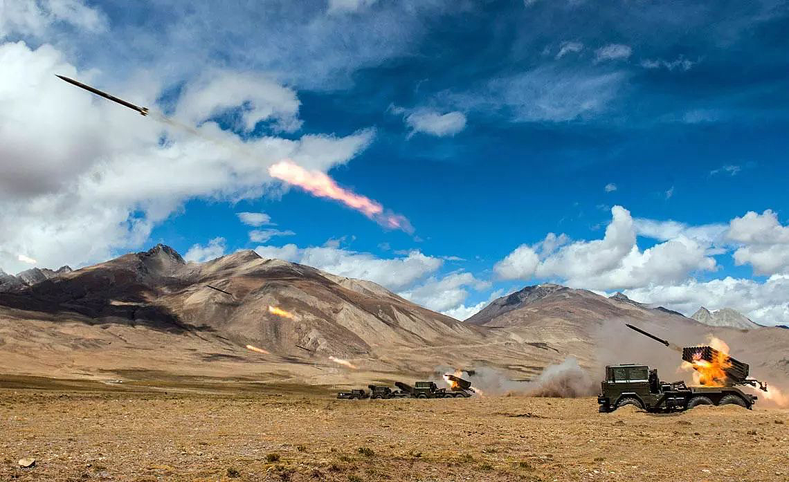 俄罗斯“山地火箭炮”：可垂直下落打山体反斜面，非常适合印度