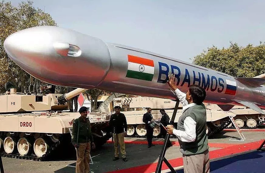 印度又想不开了？联俄研制布拉莫斯超远程空空导弹，能飞起来吗？