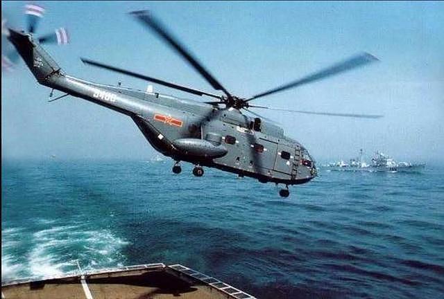 中国1亿美元引进2款法国直升机，搞出35个改进型，撑起陆航半边天