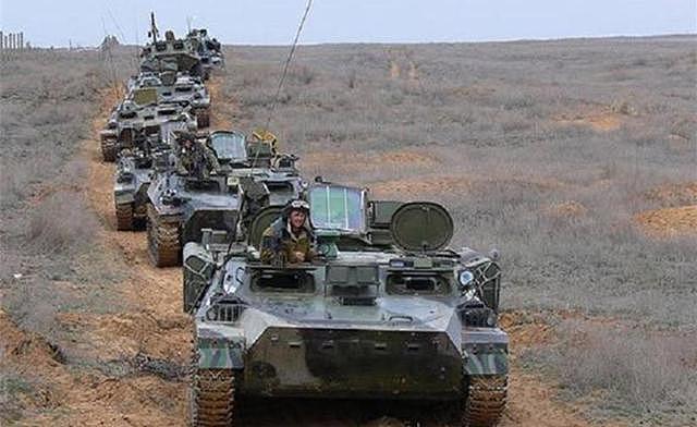 普京一声令下，西部军区15万大军出动，乌克兰：你们想干什么？