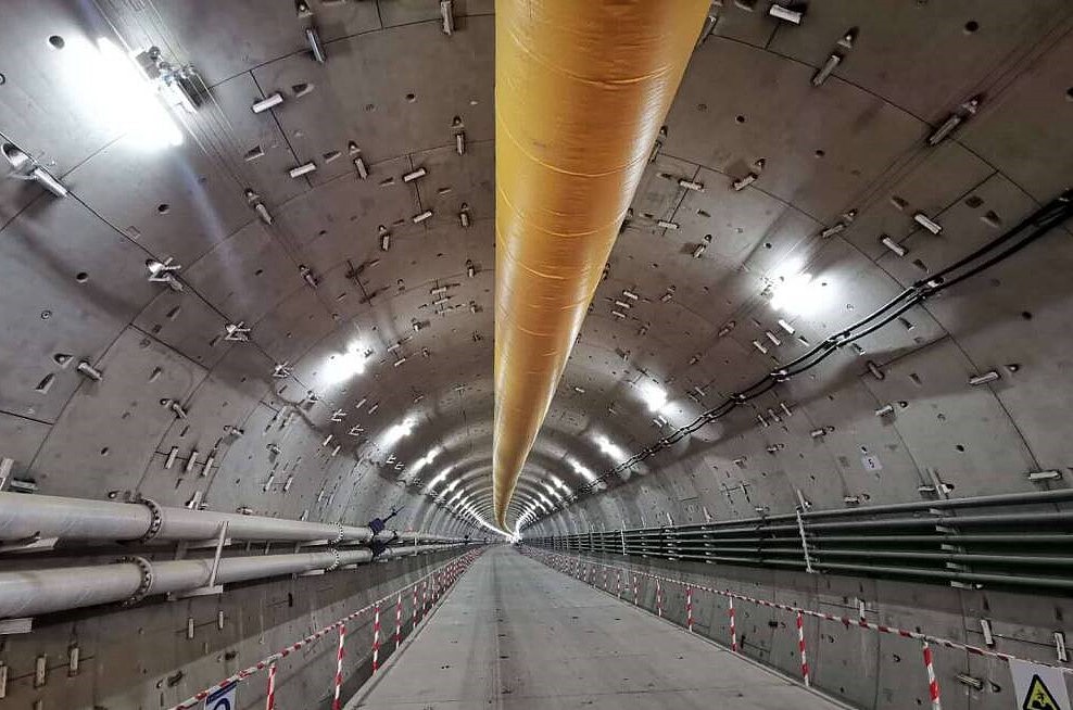 国之重器助力基建，万里黄河第一隧成功贯通，国际网友送来了祝贺