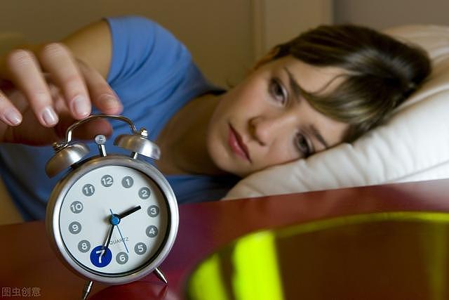 为什么每天凌晨2、3点都“早醒”？中医认为源头有2个，不要大意