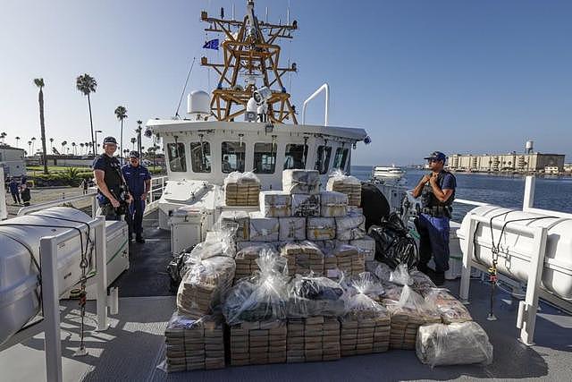 毒枭进口俄罗斯潜艇，偷运上亿美元毒品：水手一人12万美元报酬