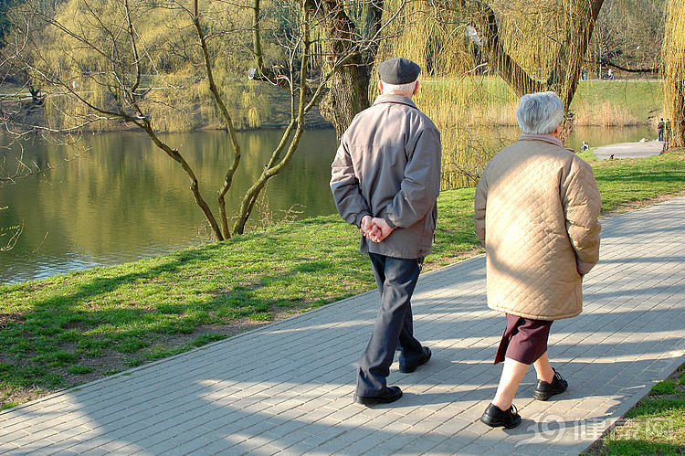 老年人的体重，维持在多少才健康长寿？这种体型最适合老人