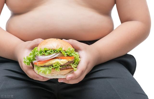 内脏脂肪超标，影响健康！4个方法帮你平坦腹部，降低内脏脂肪