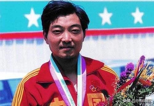 许海峰84奥运零的突破,获奖金9000块,安徽给他工资连升4级到98块