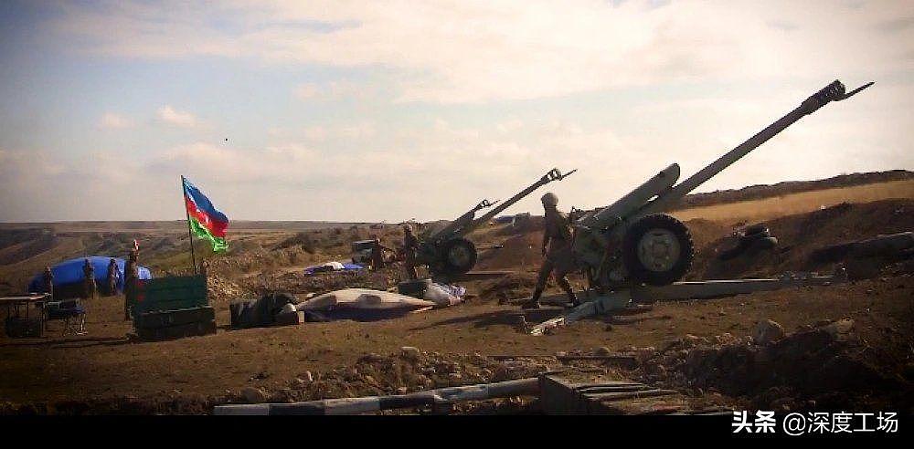 无人机疯狂猎杀！亚美尼亚12-15岁少年兵被炸：没有逃生机会