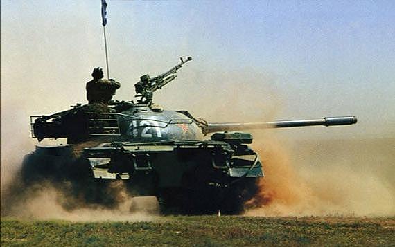 亲妈都不认识，伊拉克展示国产坦克，细看竟是中国59坦克魔改