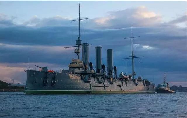 号称世界第三，让小日本吊打，俄国海军对马海峡惨败，舰队被全歼