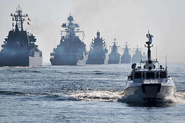 学中国造小平顶？2020年俄将开建两栖攻击舰，比法国西北风级要大