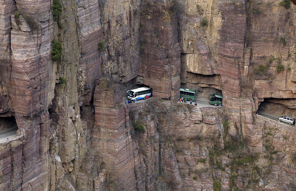 旅行看世界：盘点全球最危险的10条道路，中国一处上榜