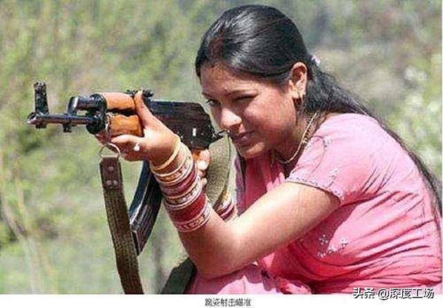 印度给边境48个村庄发步枪，学普通话练游击战：美国送来大批武器