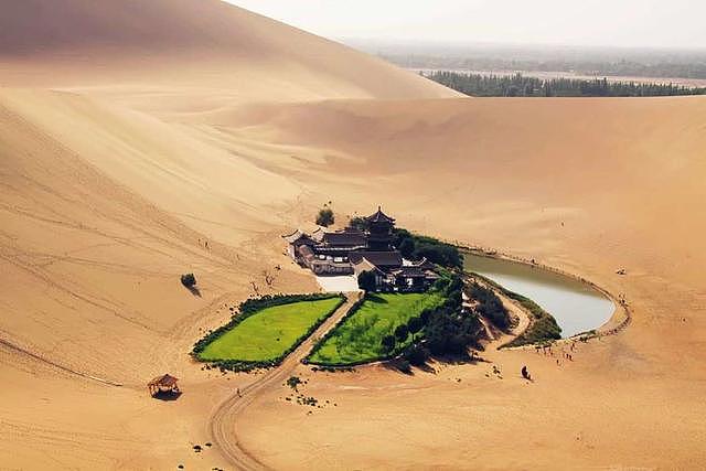 荒野美景：探寻世界上10处美丽的绿洲，中国两处上榜