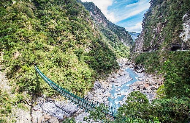 鬼斧神工：盘点全球10个最让人难以置信的大峡谷，中国两处上榜