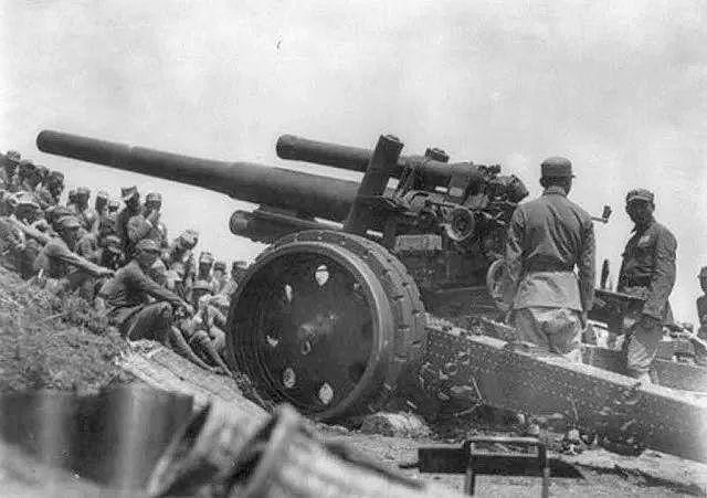 上海工地挖出重型炮弹，或为抗战遗留，曾与日本军舰对轰