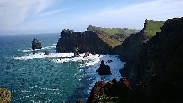 一起云旅游：盘点世界上最美的五座天然泳池，泡在水中凉爽赏景