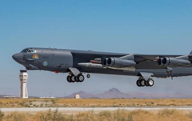 美军挂载高超音速导弹飞行测试成功，还要发展5倍音速“空军一号”