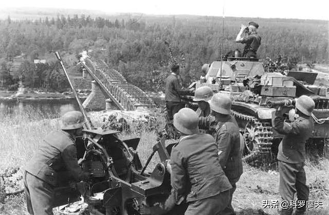 钢铁巨兽：苏联红军的大头怪，152神教一出场，德军纷纷跪拜
