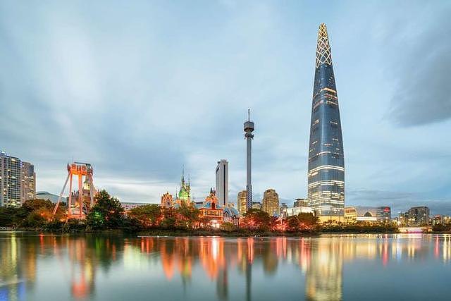 旅行看世界：盘点全球15座最高的摩天大楼，中国占7处