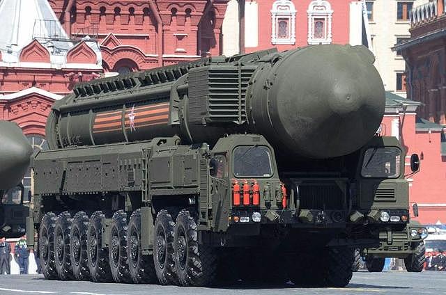 勒紧裤腰带也要造导弹，俄国核大棒依然强悍，新增100枚超级导弹