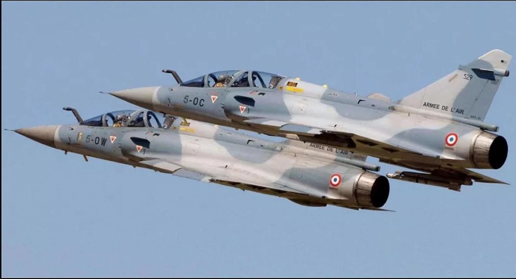 法国出手了，阵风战机卖10赠8，希腊夺回制空权，将暴打土耳其