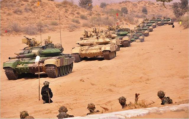 印度又向边境增4000大军和T90，印学者：很多人不明白中印军事差距